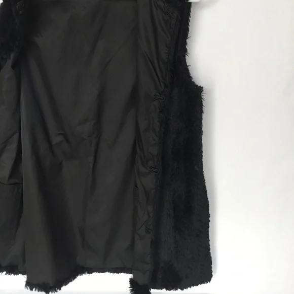 Betsey Johnson Black Faux Fur Vest Size Extra Small - Picture 4 of 6